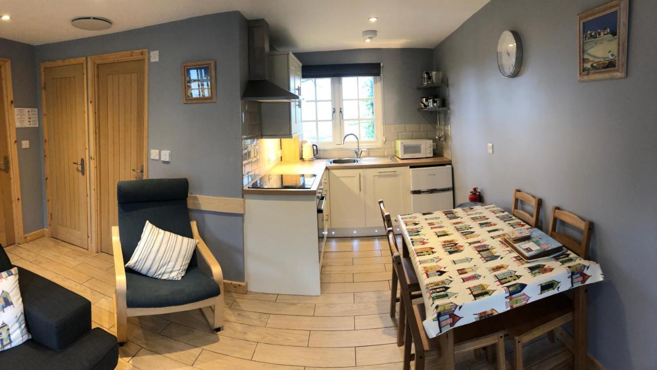 41 Tudor Court *